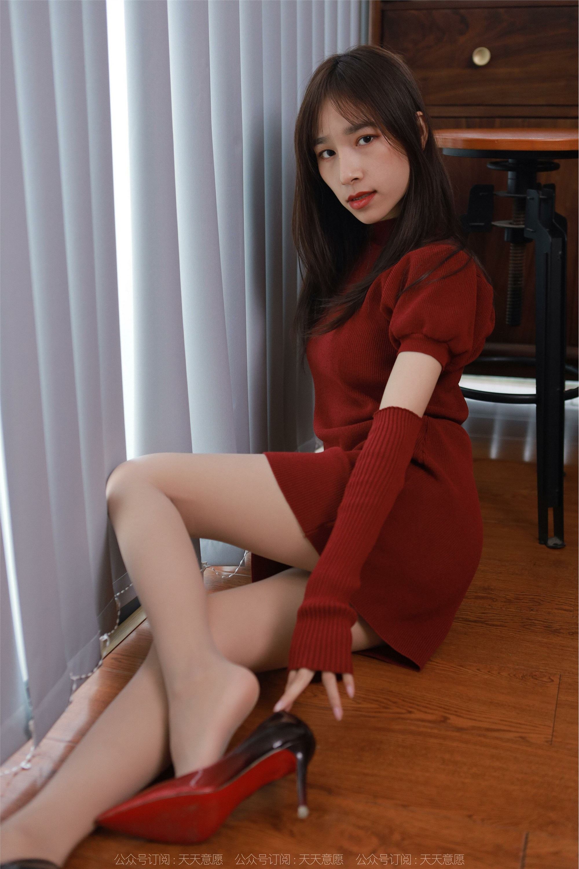 IESS异思趣向 2022.03.17 丝享家1031：美子《新年红底高跟》